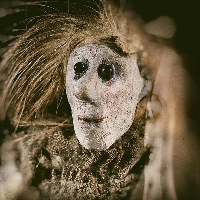 More about Invisible Thread shows and projects